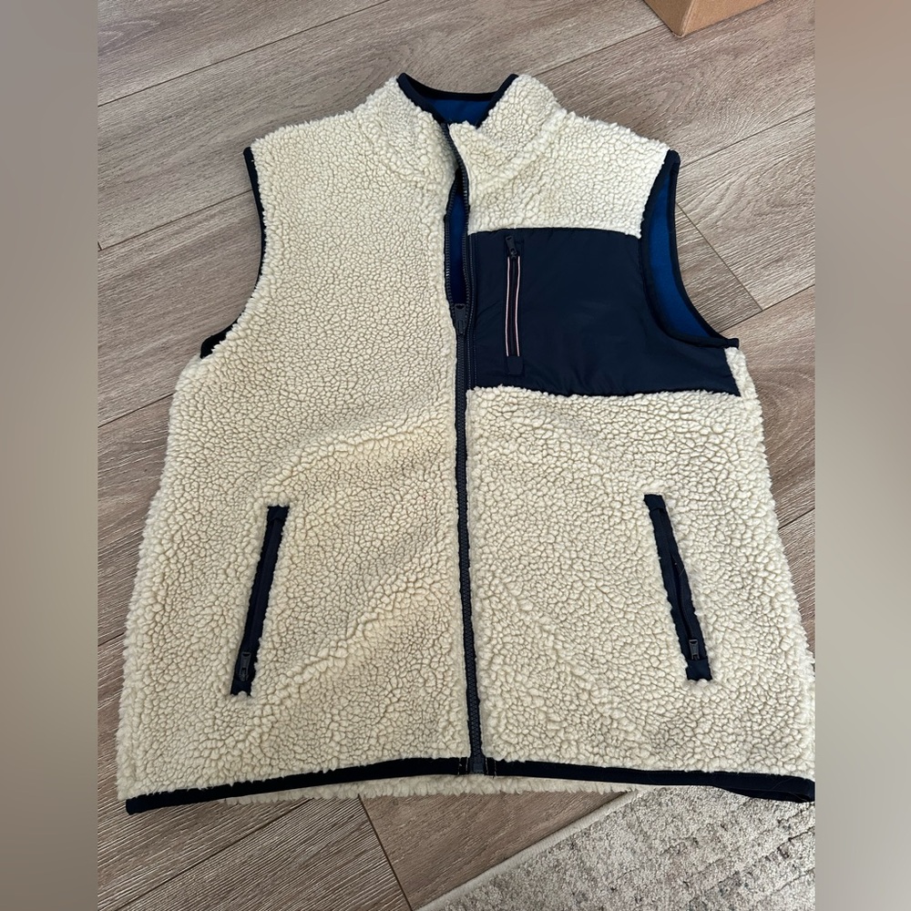Tommy Hilfiger vest size large